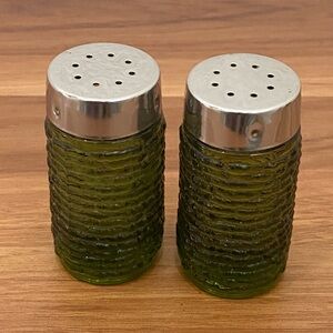 Vintage MCM Mid Century Modern Avocado Green Textured Glass Salt & Pepper Shaker